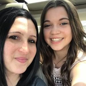 Meet your Posher, Lorrie