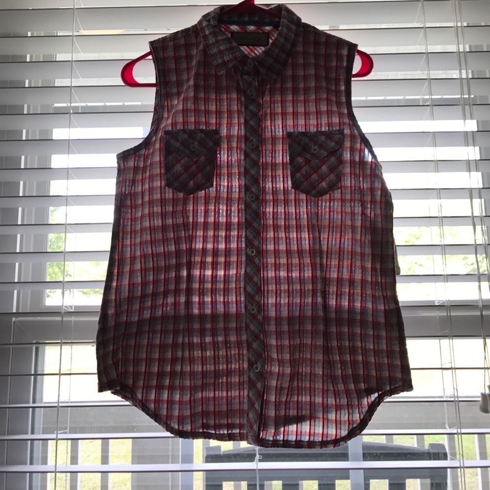 NWT Legancy Falls for her western style shirt