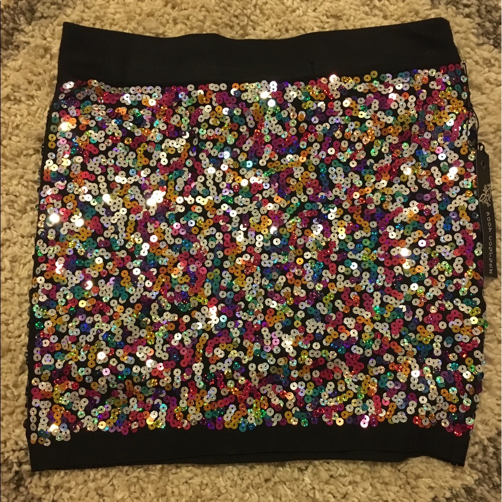 ON HOLD 1mrscmg1 Multicolor sequin black skirt.