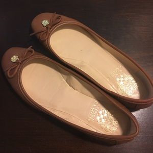 Vince Camuto flats worn once size 6.5 smoke free