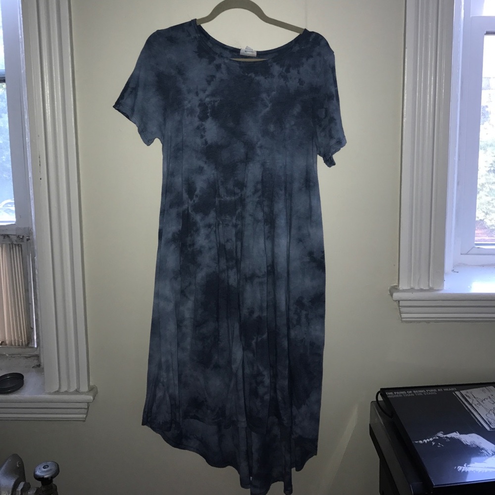 LulaRoe Tie-Dye Carly (unicorn)!