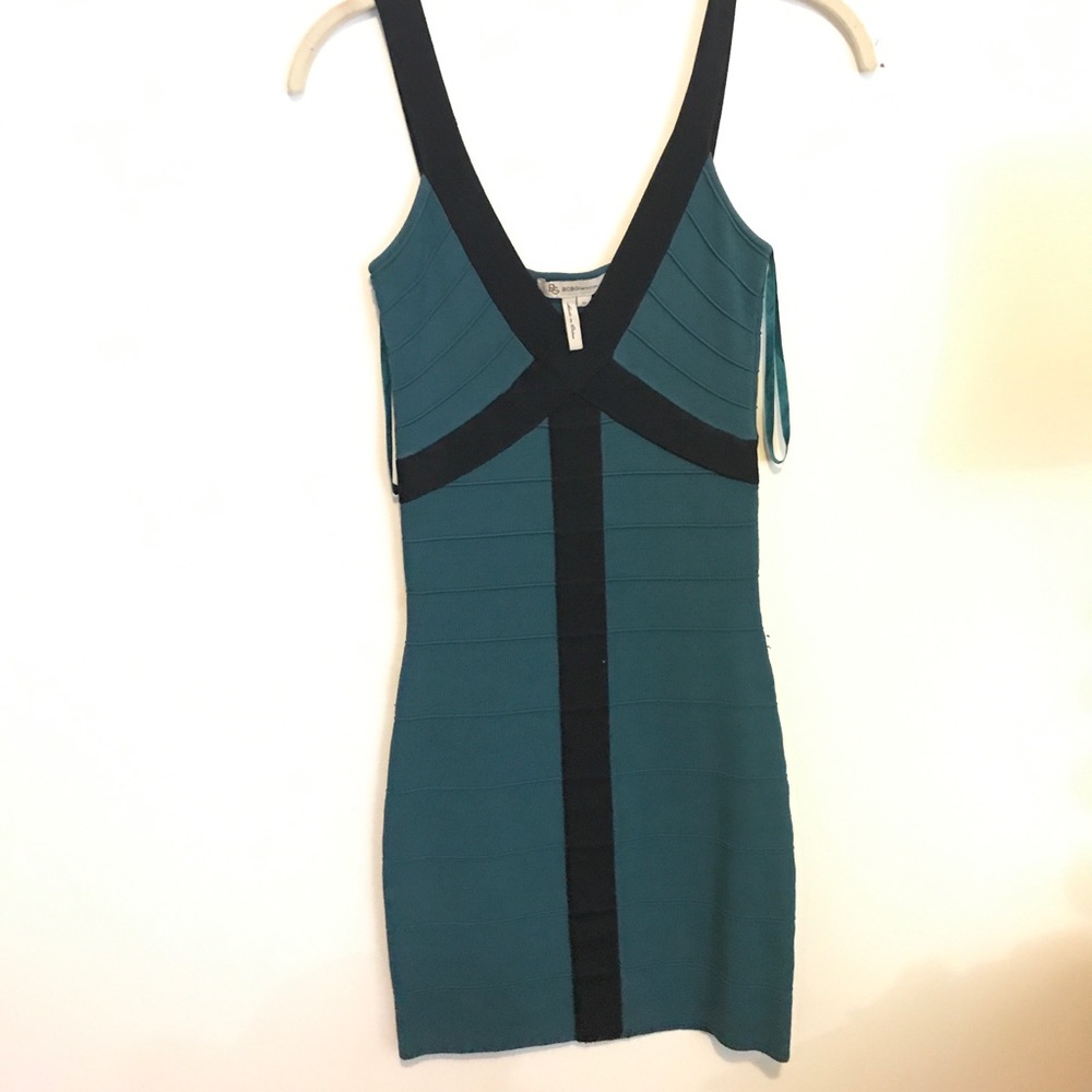 BCBG green and black bodycon dress