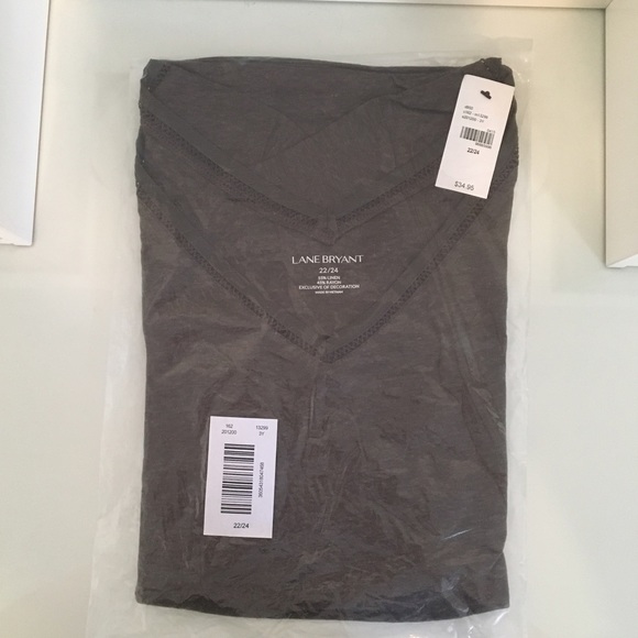 lane bryant - v-neck tee - olive green- 22/24 - Picture 4 of 4