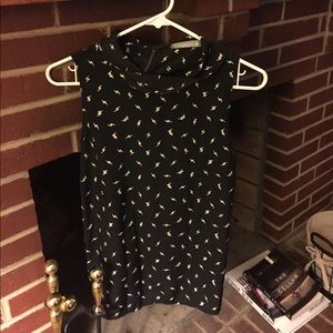 Printed sleeveless blouse