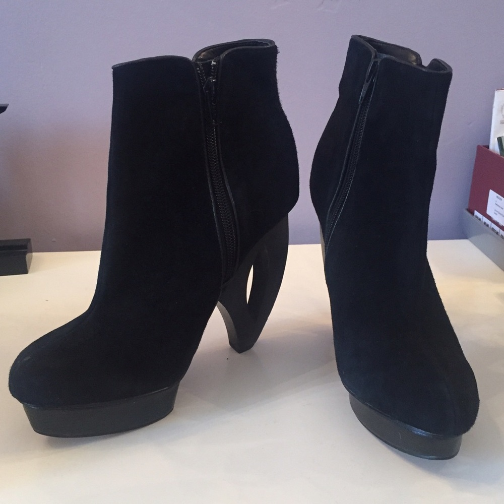 Super cool design boots - Picture 4 of 7