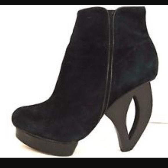 Super cool design boots - Picture 7 of 7