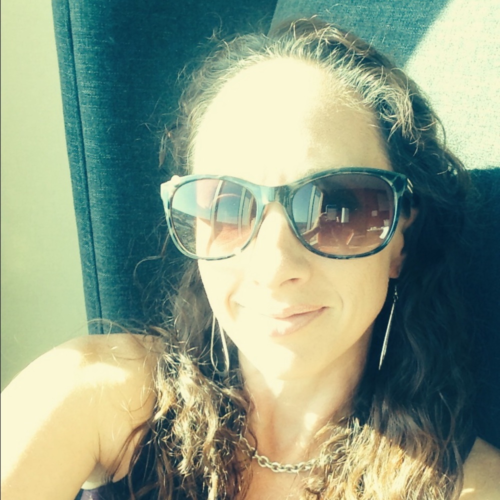 Meet your Posher, Jena