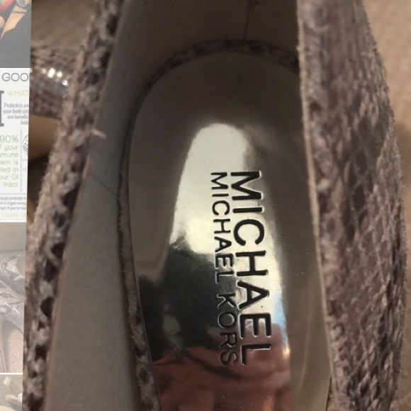 Michael Kors Python Pumps-SOLD OUT!! - Picture 6 of 6