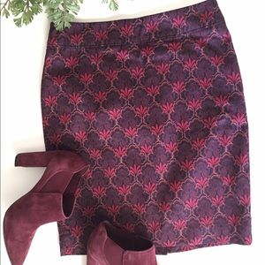 LOFT Skirts - Loft 100% cotton pencil skirt; size 00P LOFT Skirts - Loft 100% cotton pencil skirt; size 00P