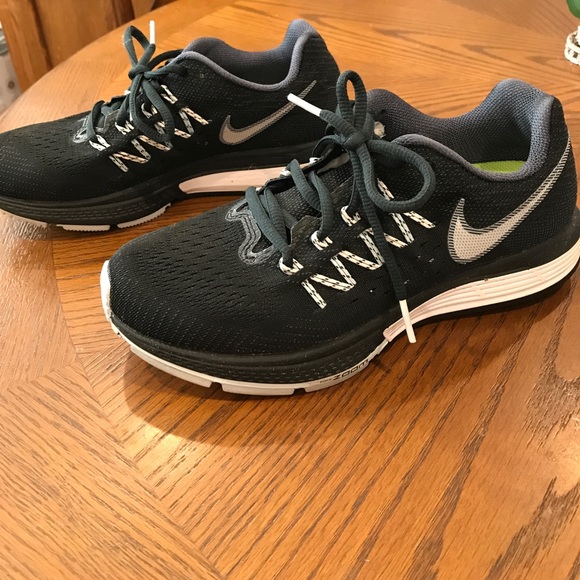 barely there running shoes 58 nike shoes nike zoom running shoes barely worn barely there running shoes 58 nike shoes nike zoom running shoes barely worn