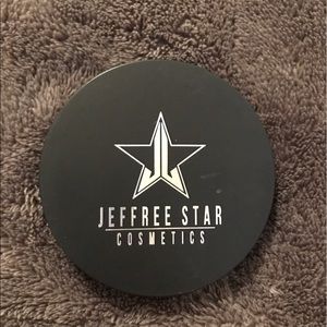 jeffree star x mannymua highlighter in eclipse