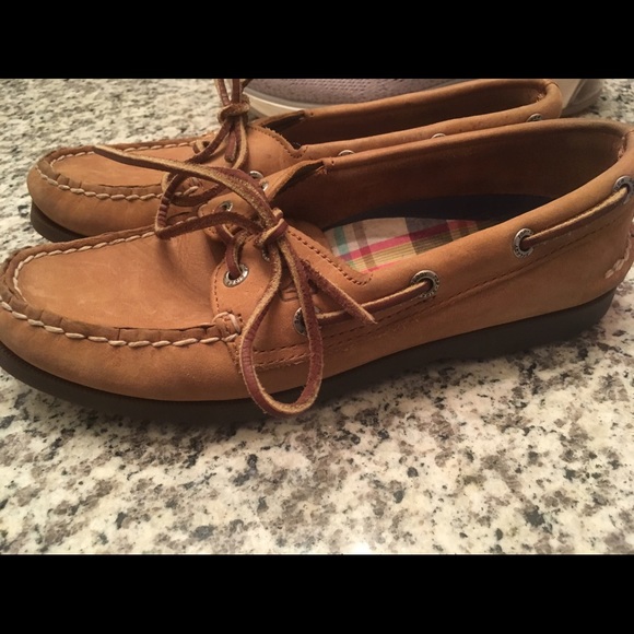 Sperry's - Picture 1 of 2
