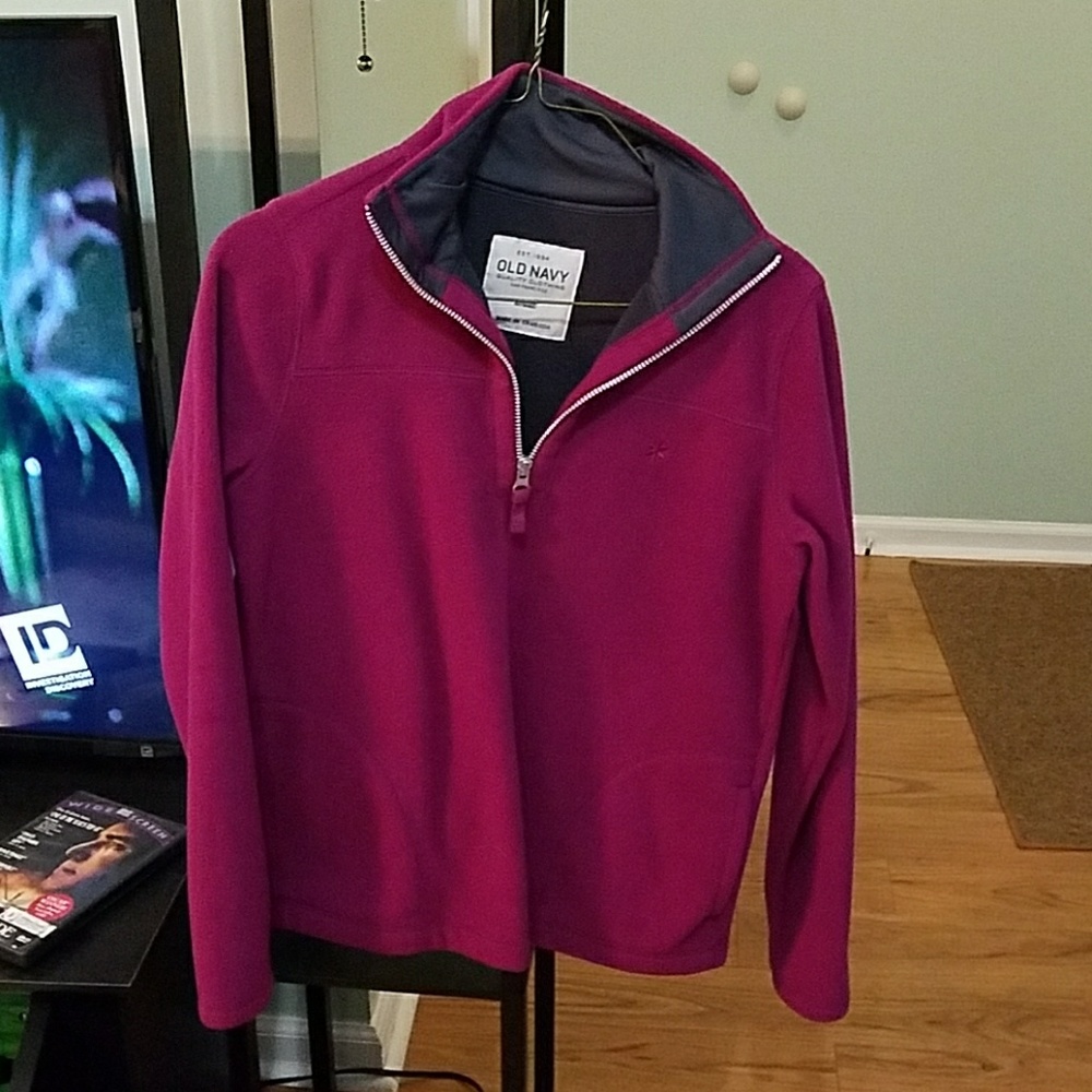 Women's pull over hoodie