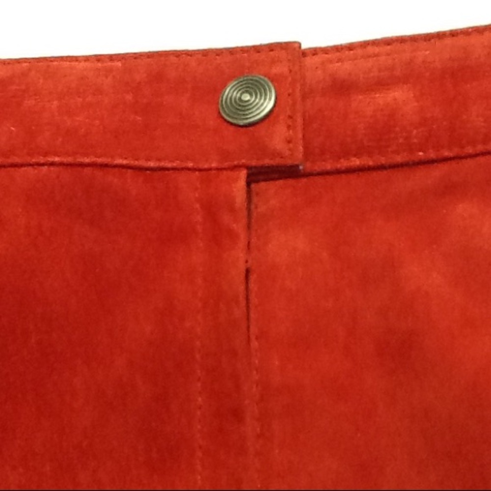 Global Identity Red Leather Skirt - Picture 5 of 5