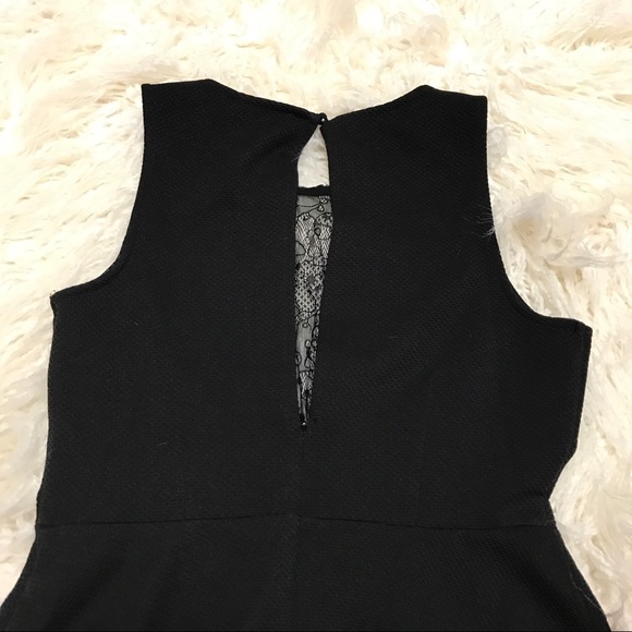 F21 Small V-neck Lace Open Back Skater Dress - Picture 2 of 2