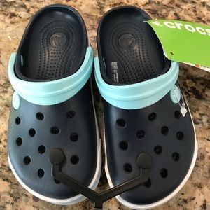 Toddler crocs NWT. Size 10/11