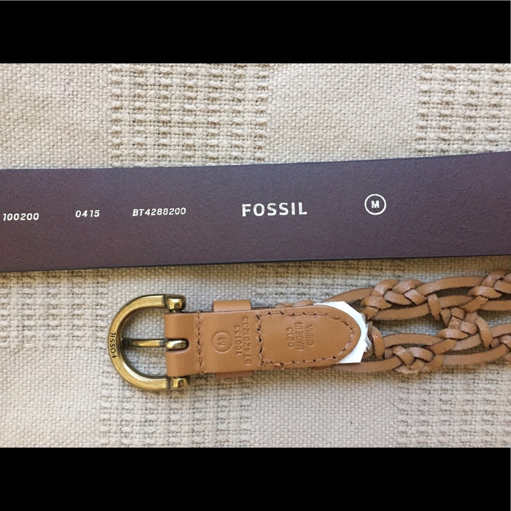 NWOT🎉Fossil Leather Belt Set - Picture 3 of 3