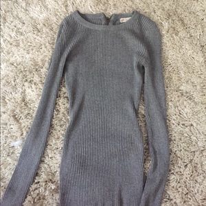 Grey long sleeve shirt