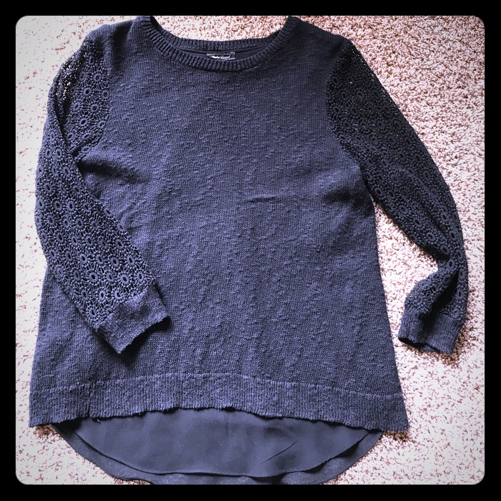 Crochet sleeve sweater blouse