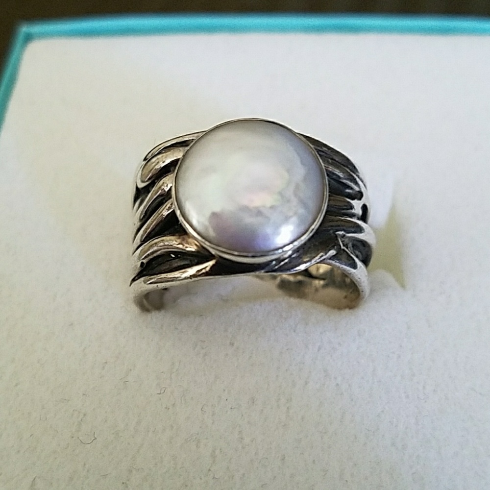 Silpada with mother of pearl