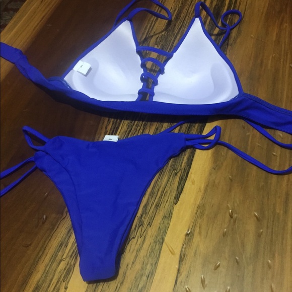 💥HP💥 Top Royal Blue Bikini! 5⭐️ - Picture 4 of 8