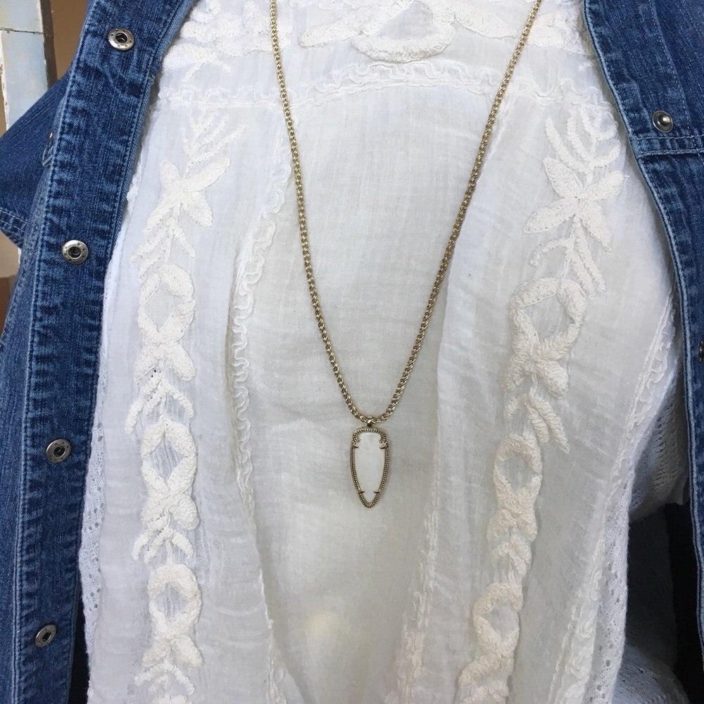 Kendra Scott necklace!
