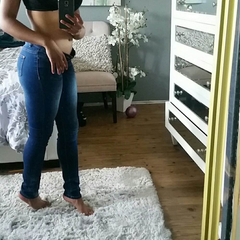 Celebrity. Pink Skinny Jeans (blue & stretchy)