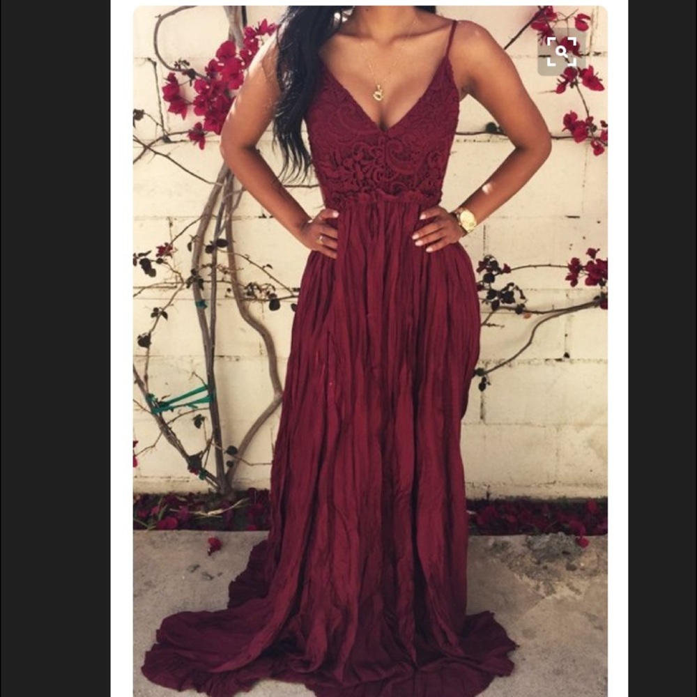 Amazing lace coral dress