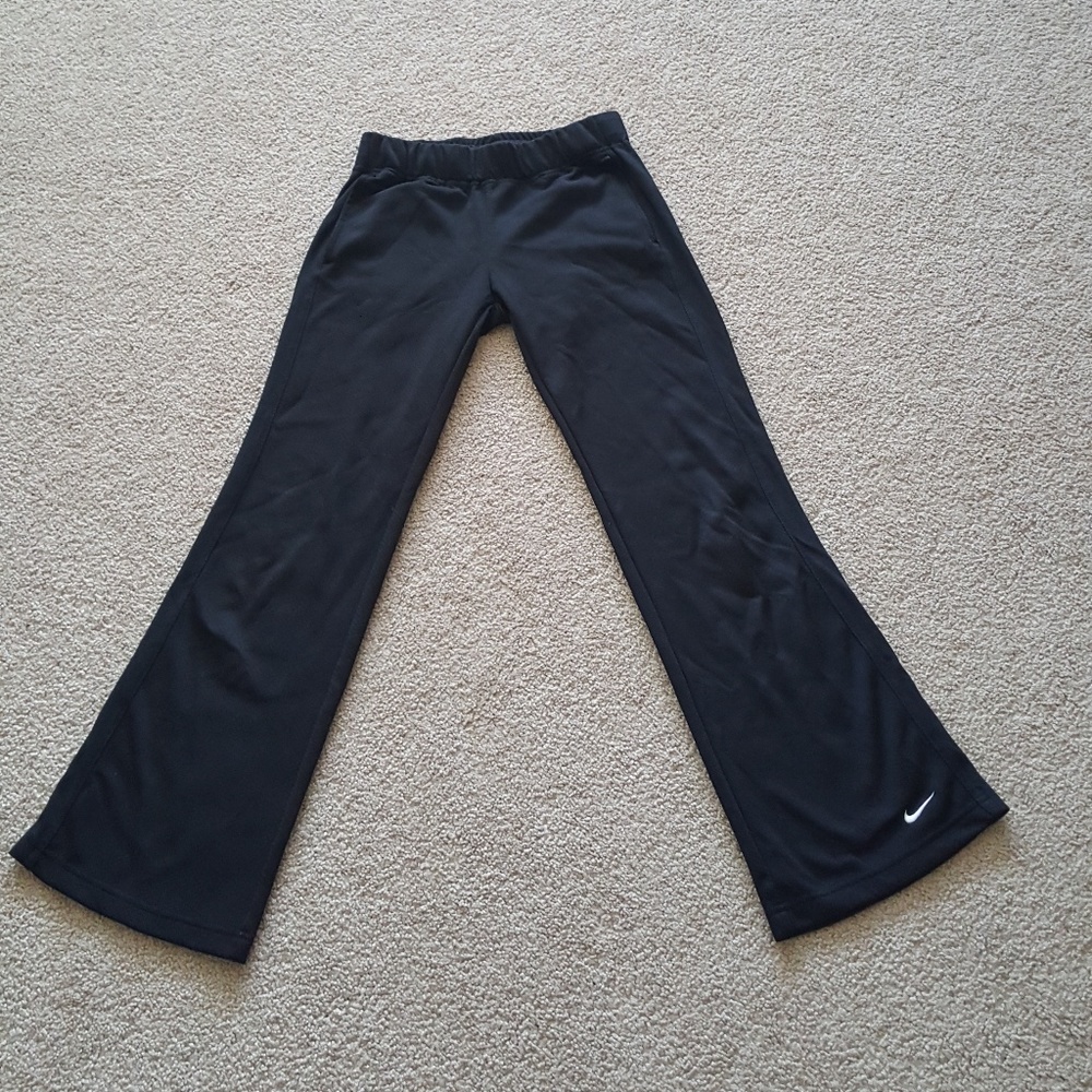 GIRL’S NIKE fit dry bottoms