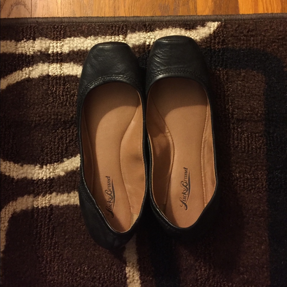 Black flats
