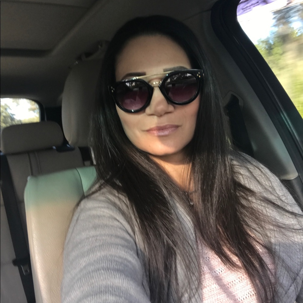 Meet your Posher, Angie