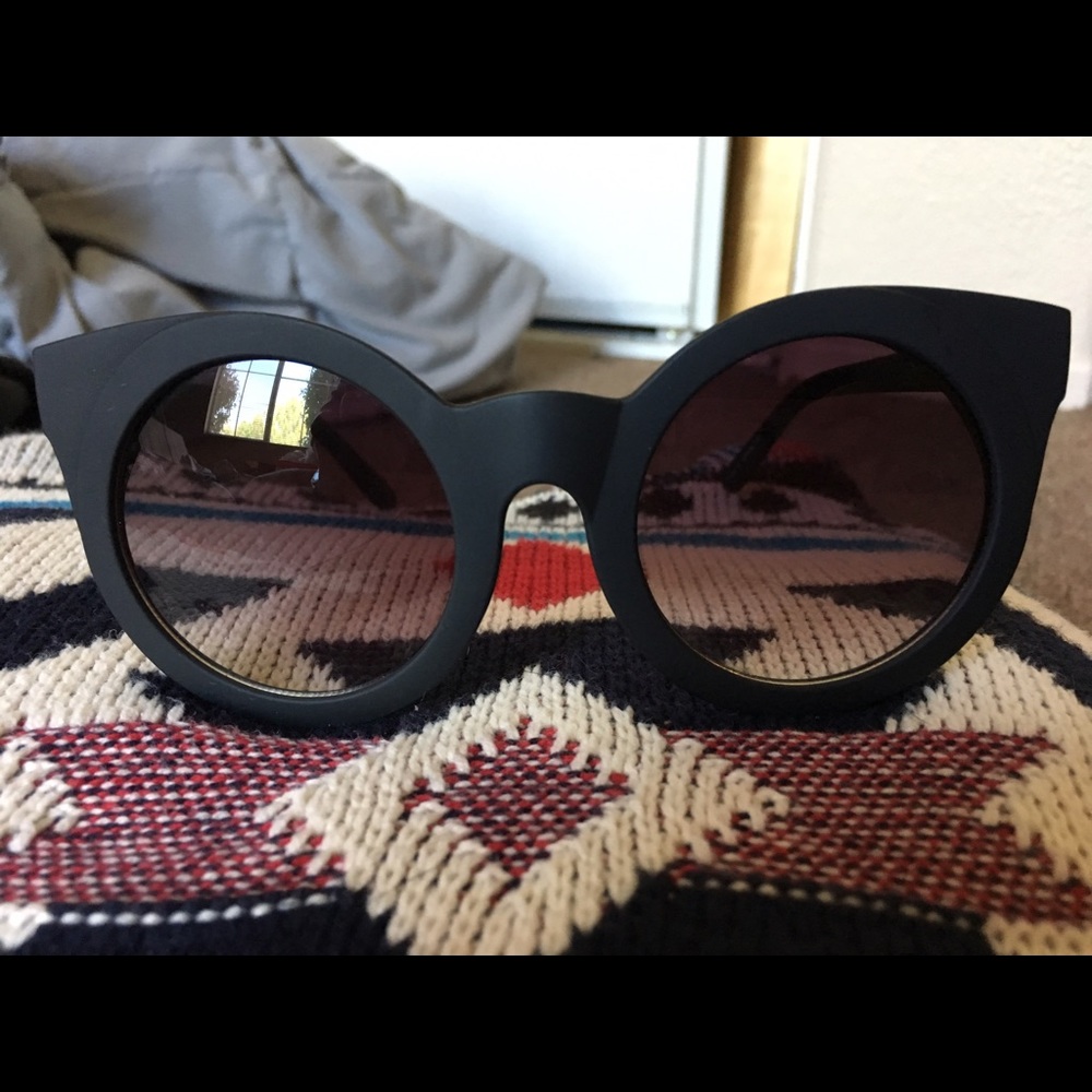 Quay Australia Sunday Girl sunglasses