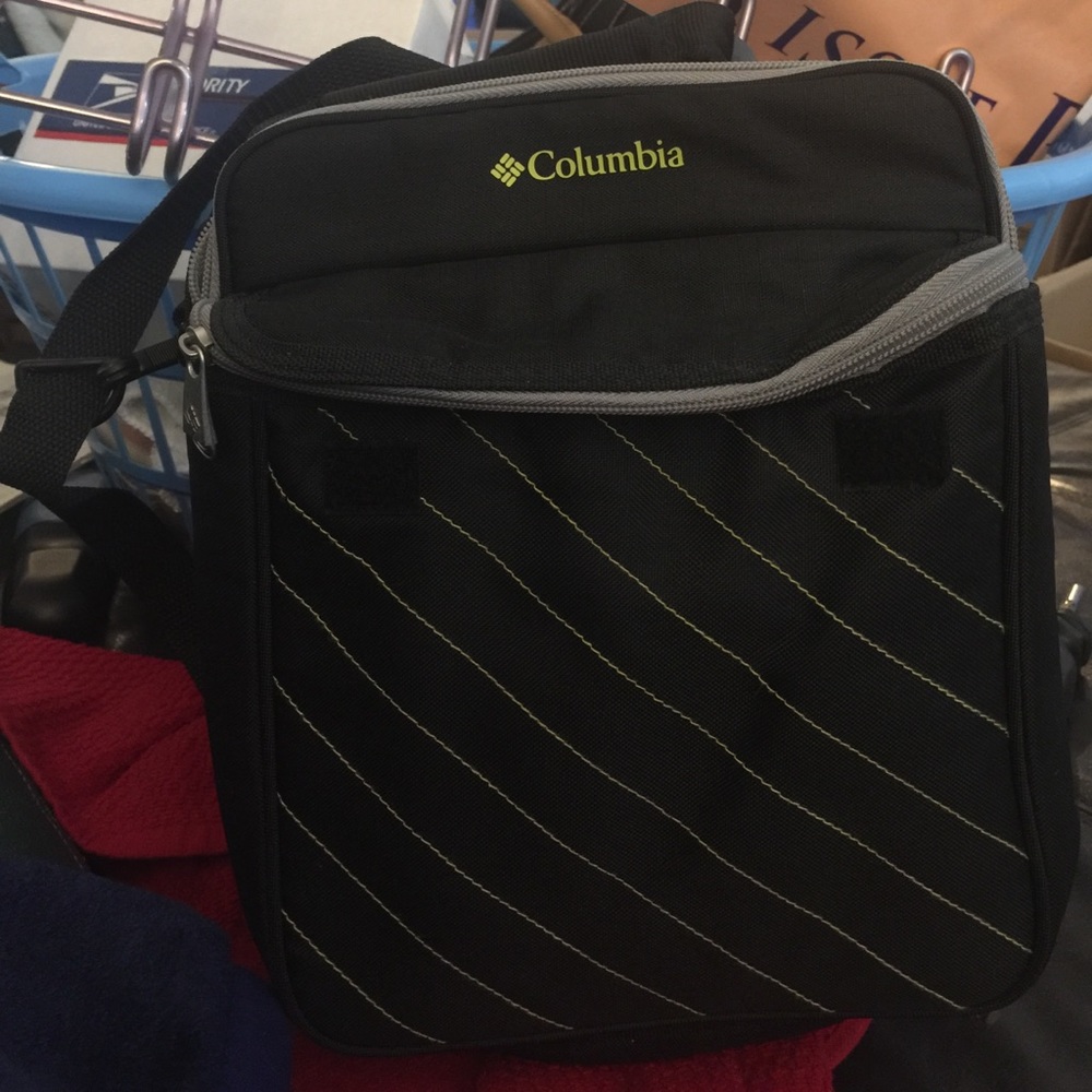 🎉LOWEST PRICE🎉Columbia lunch box (cooler)