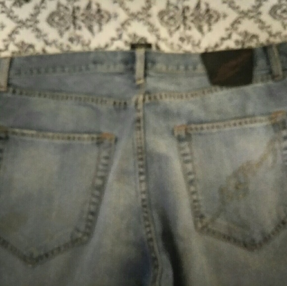 Jeans - Picture 2 of 4