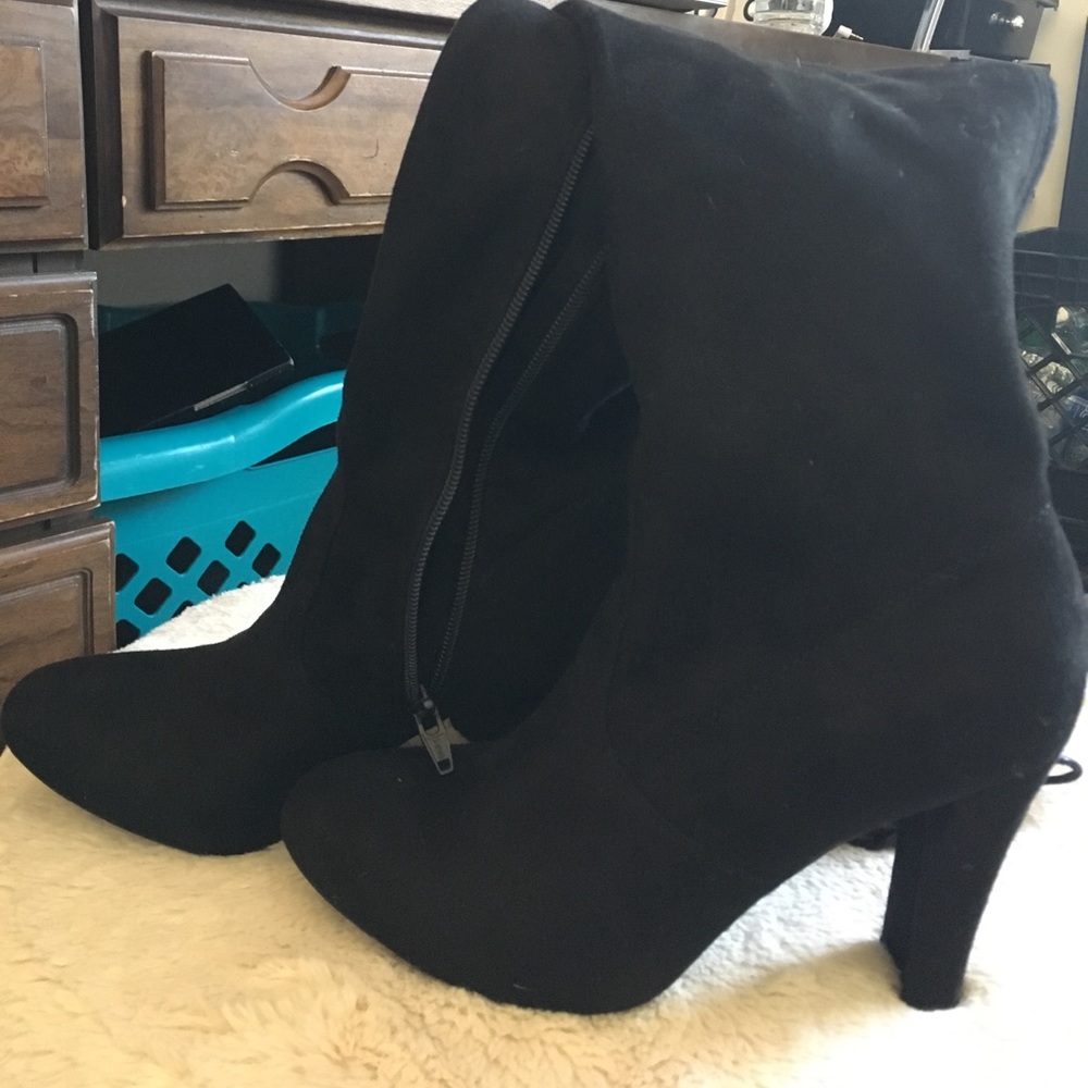 Over the knee heeled boots