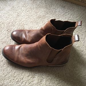 J75 Jump Mens boots.