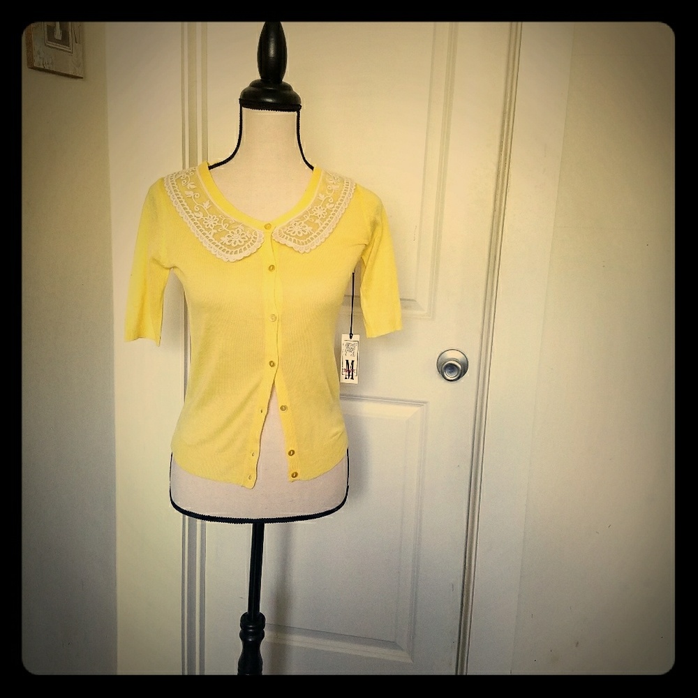 Beautiful Yellow Cardigan NWT