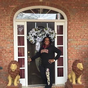 Meet your Posher, Eva