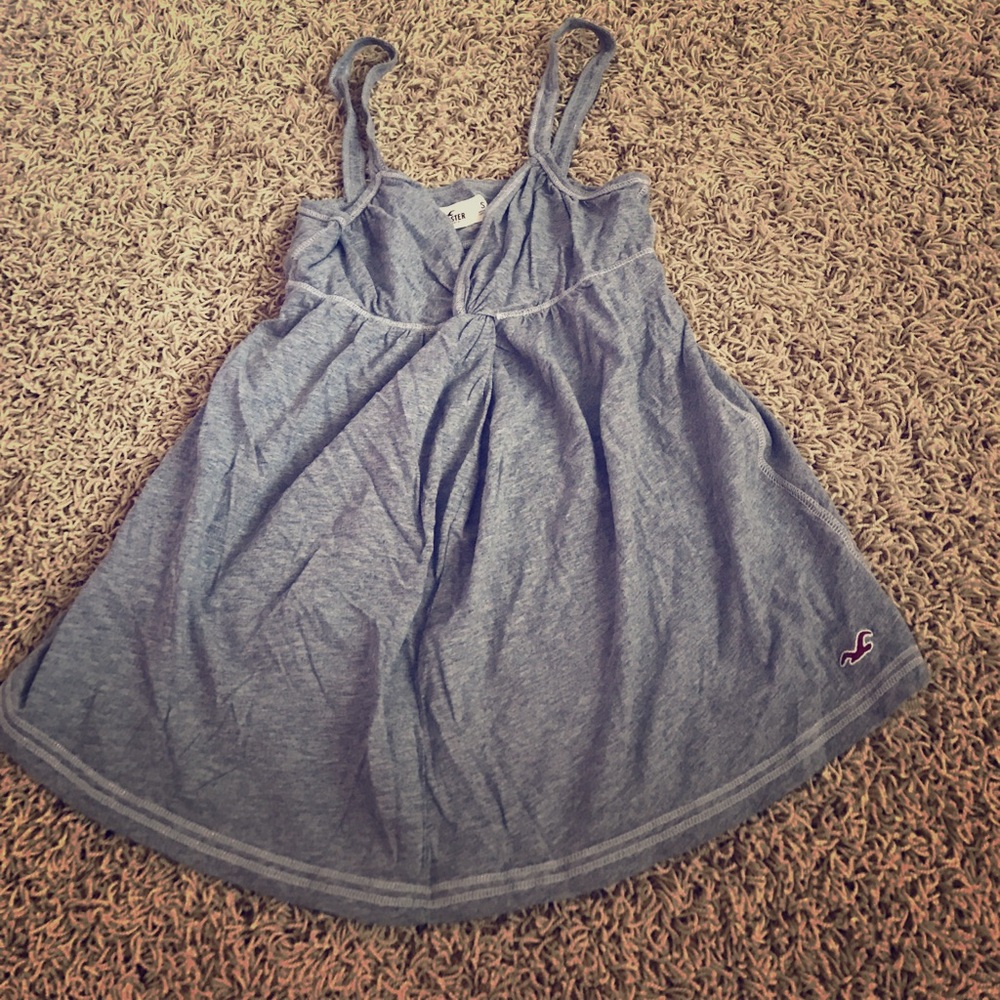 Hollister top