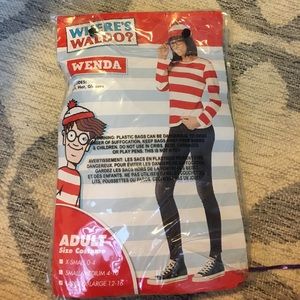Where's Waldo Wenda Halloween costume