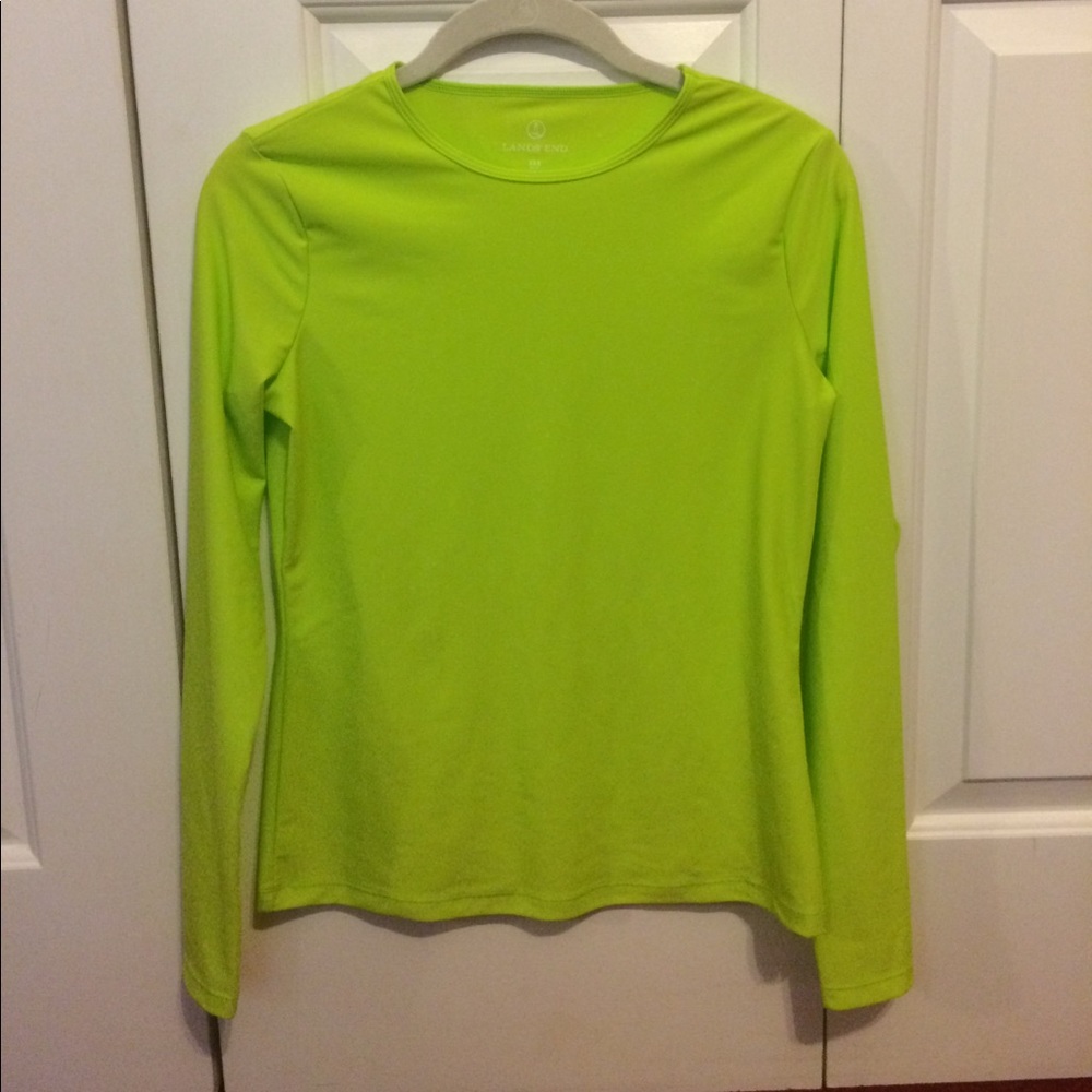 NWOT LANDS END WORKOUT SHIRT