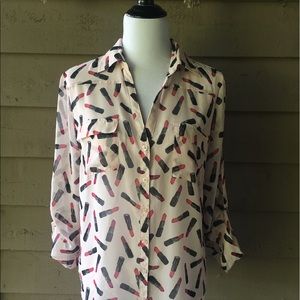 New York & Co Lipstick Print Blouse