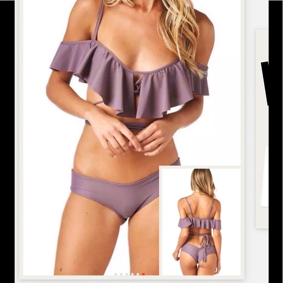 🌷Sexy off the shoulder bikini🌷 M - Picture 2 of 3