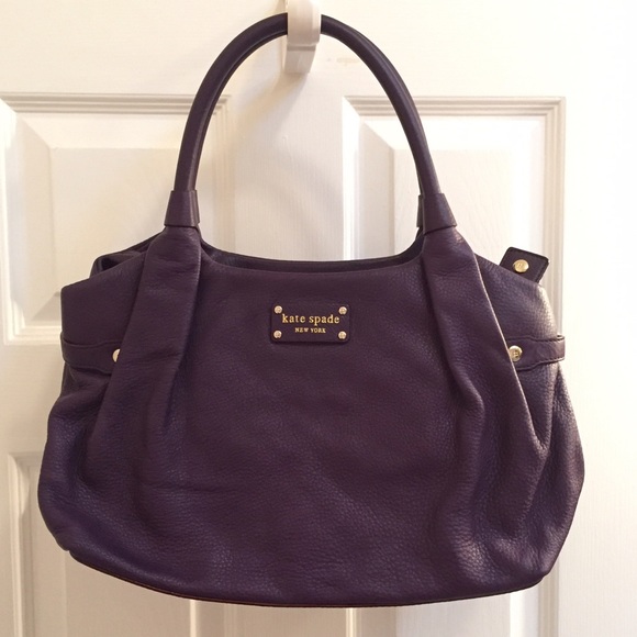kate spade Handbags - 🛍sale🛍Authentic Kate Spade purse-like new.