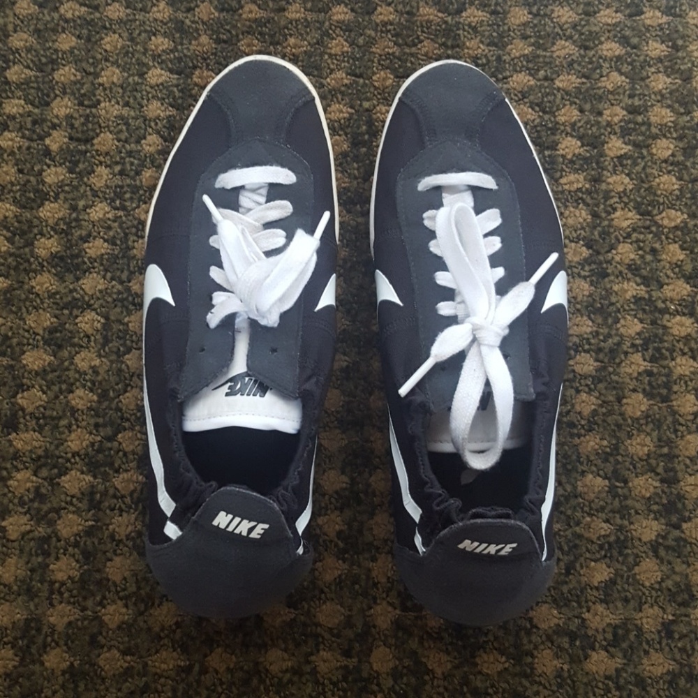 Nike Women's Tenkay Low Sneakers