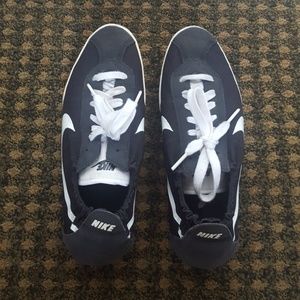 Nike Women's Tenkay Low Sneakers