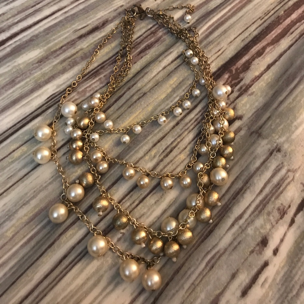Layered pearl necklace