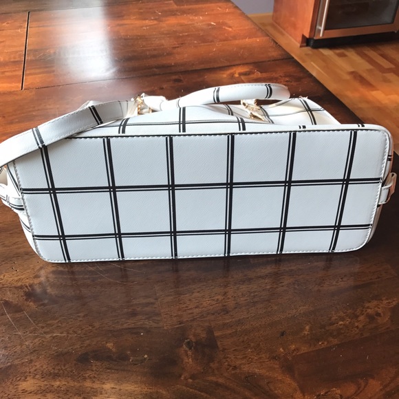 SOLD - Picture 4 of 4