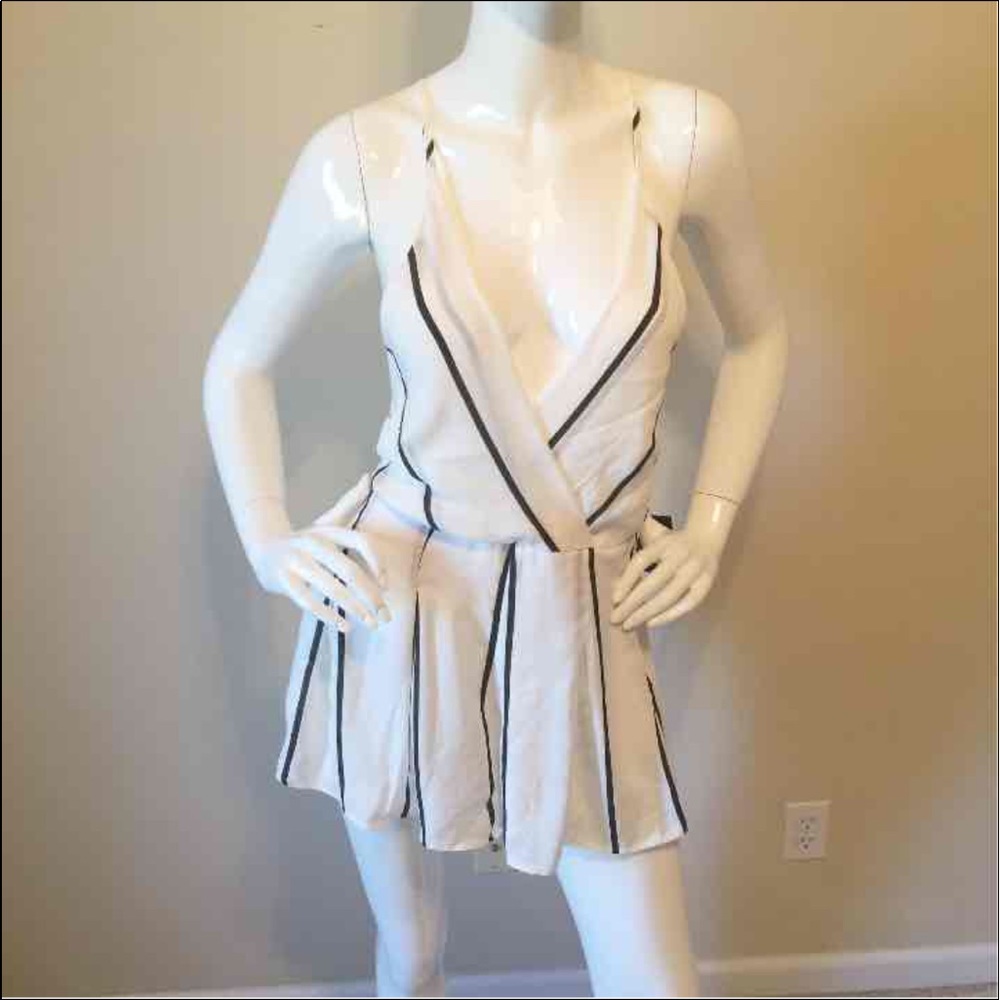 Romper - Picture 4 of 4