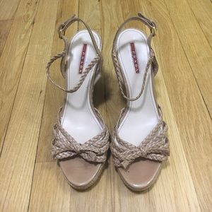 Prada like new wedges - Size 38
